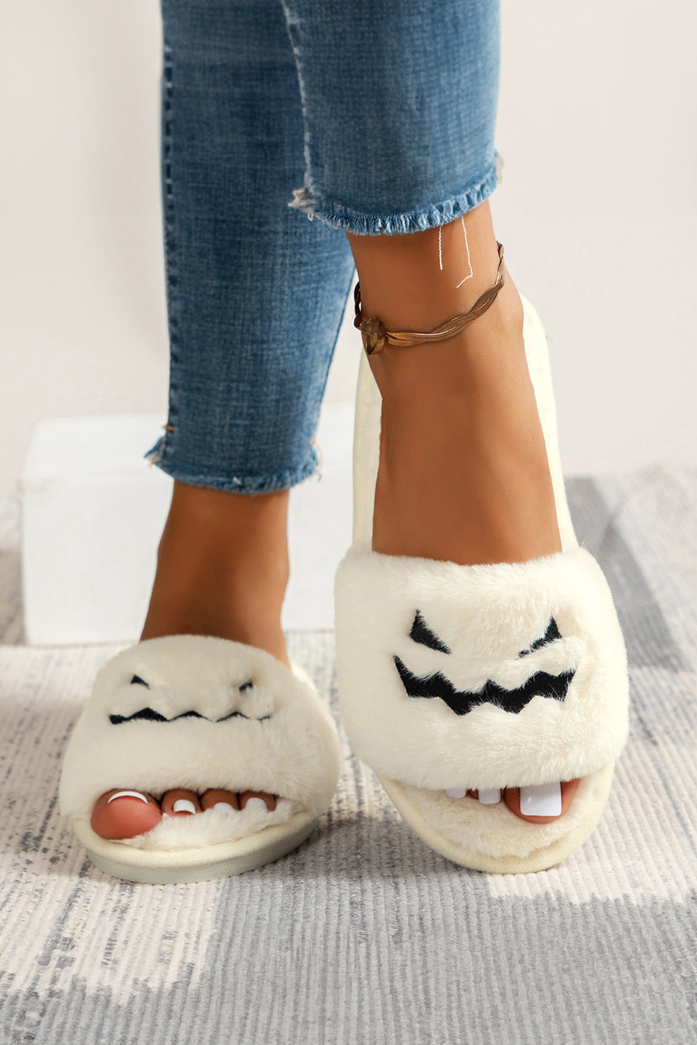 White Ghost Halloween Fluffy Slippers